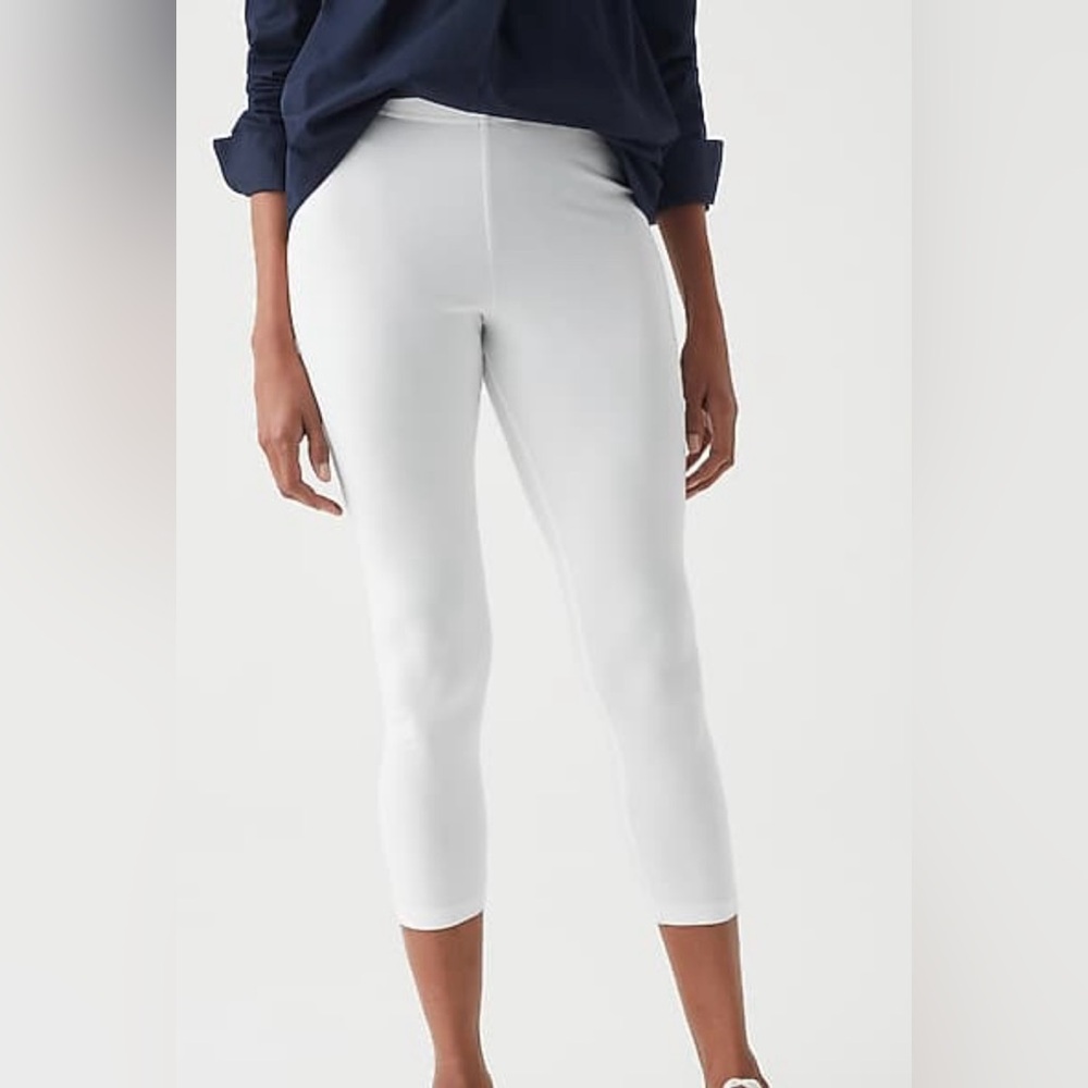 Chicos White Pima Capri Leggings